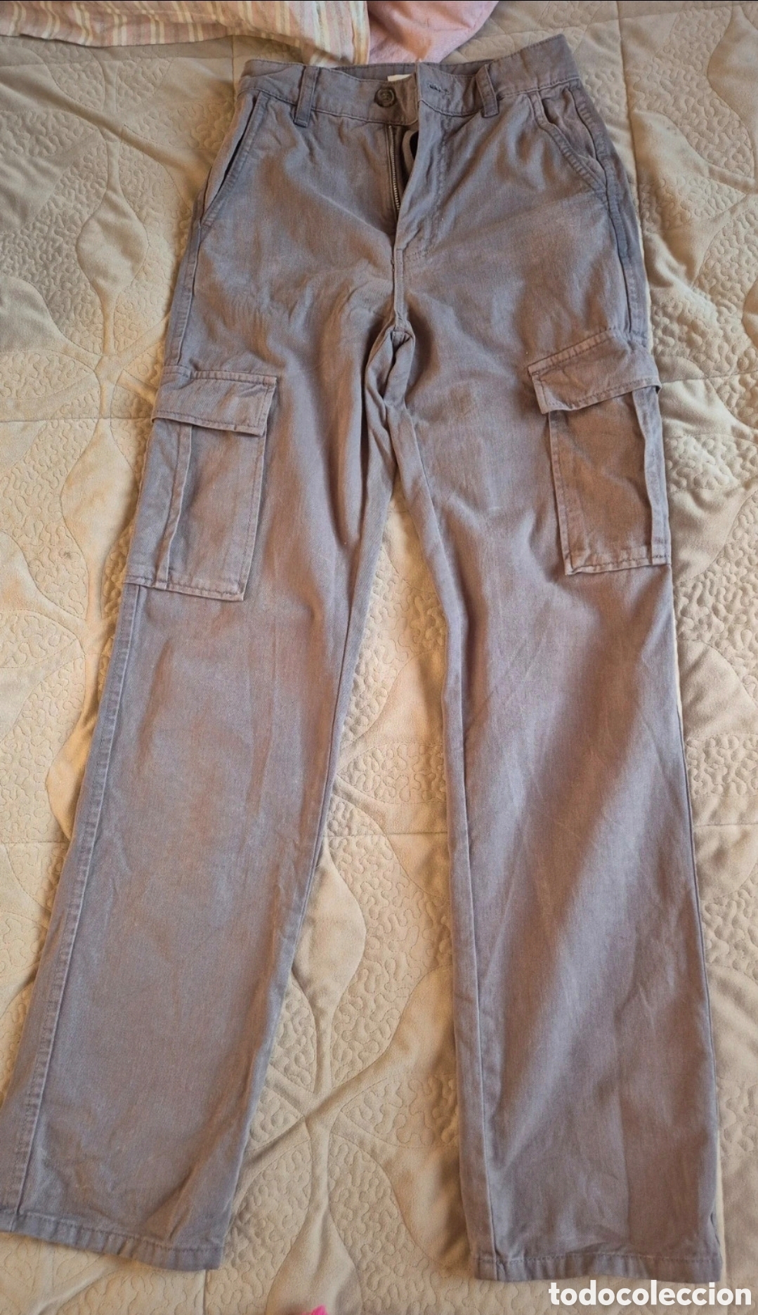 Segunda mano: Pantal&oacute;n cargo Stradivarius - Foto 1