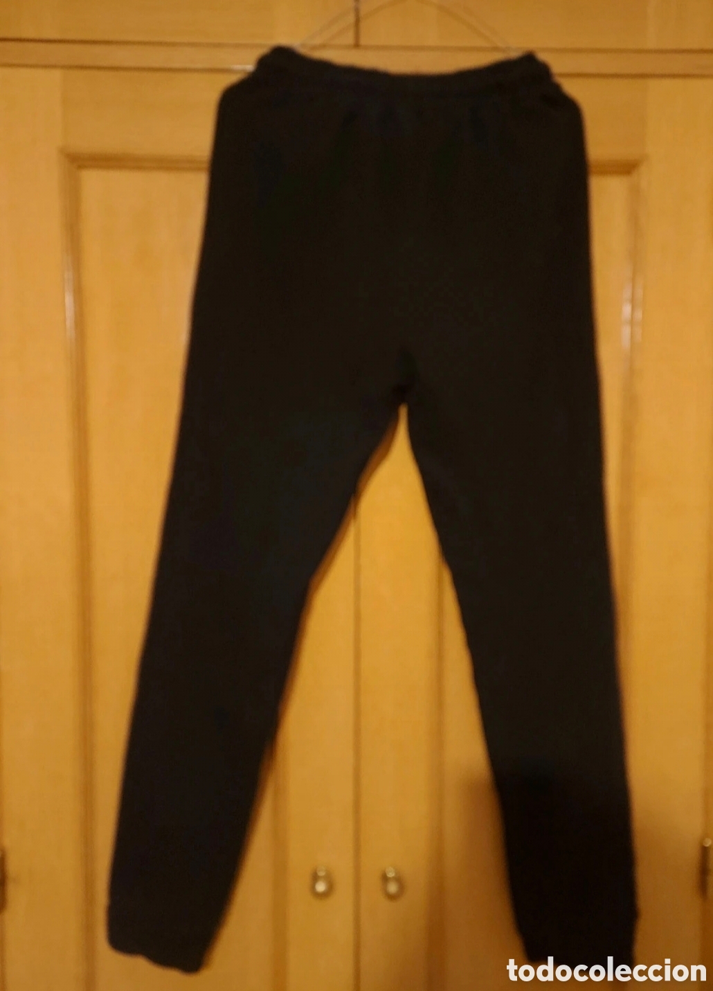 Segunda mano: Pantal&oacute;n jogger negro mujer - Foto 3