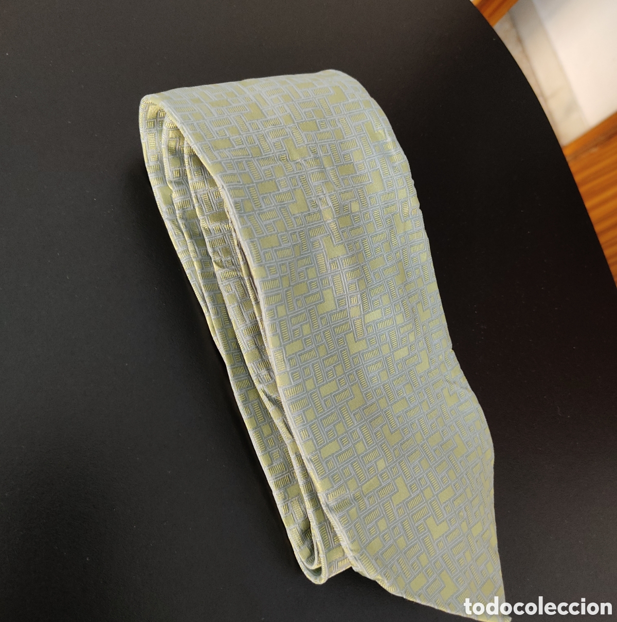 Segunda mano: Corbata para hombre marca Loewe 100% Seda - Foto 1