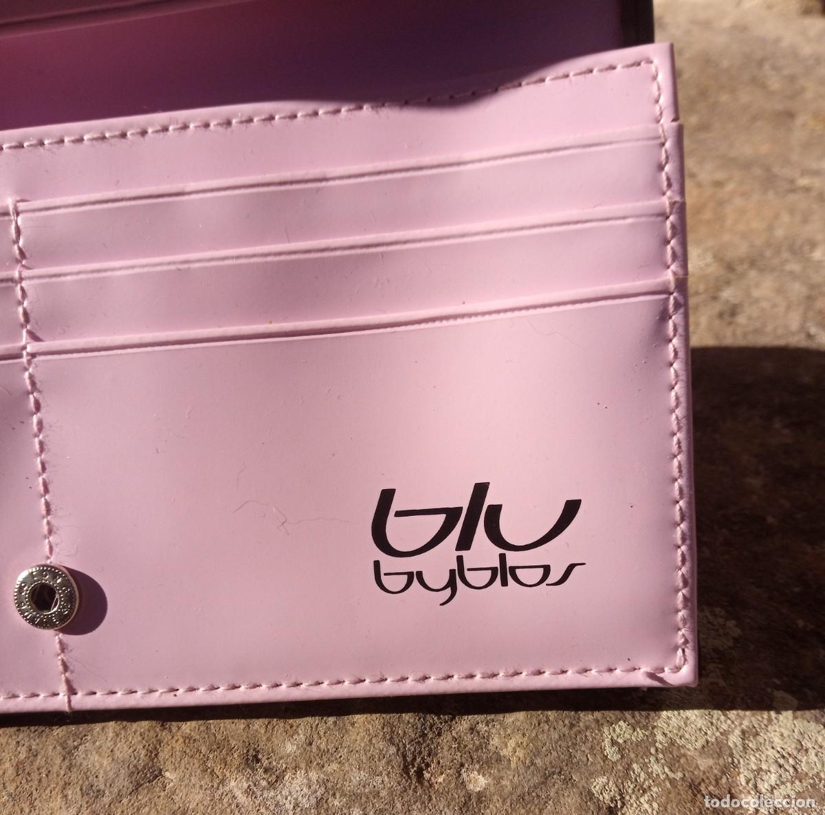 Segunda mano: Cartera tarjetero Blu Byblos. Negra y rosa. - Foto 3