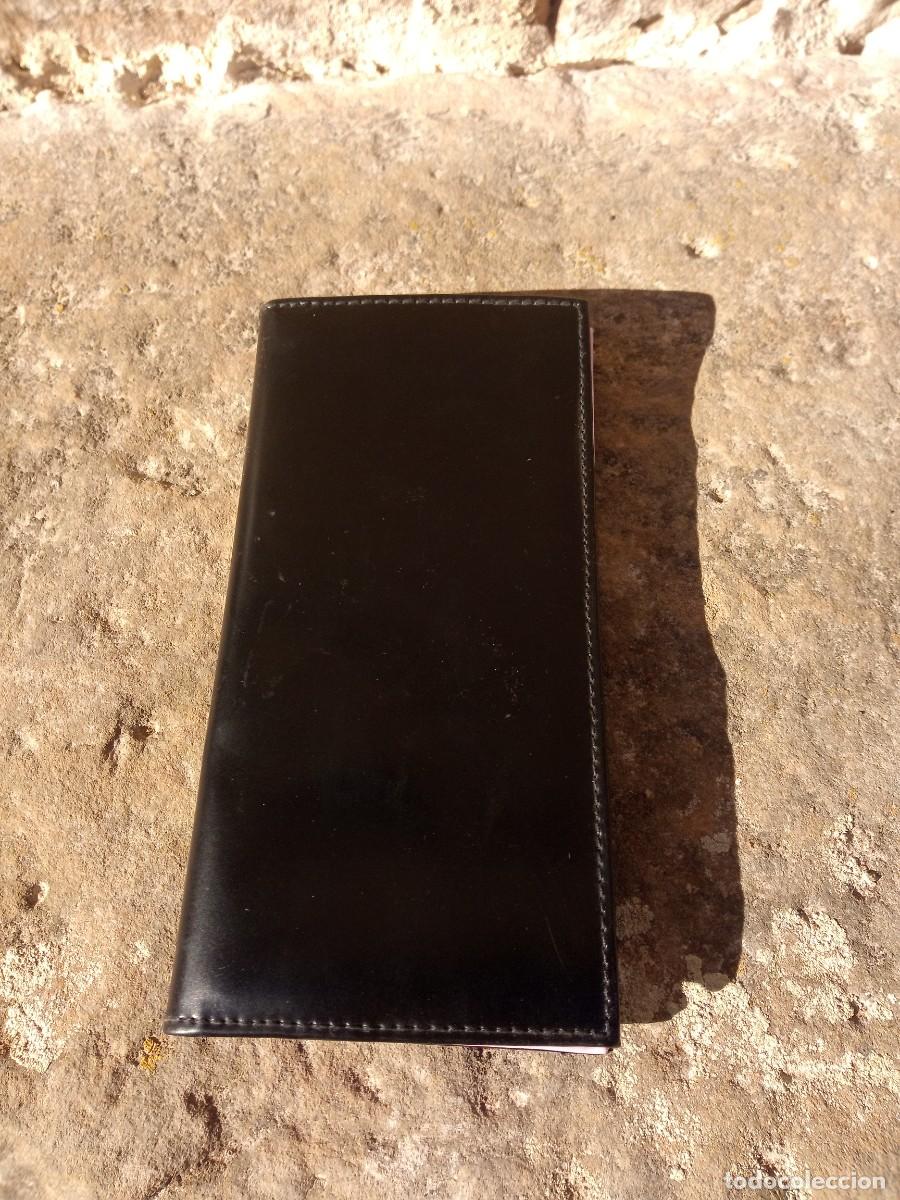 Segunda mano: Cartera tarjetero Blu Byblos. Negra y rosa. - Foto 8
