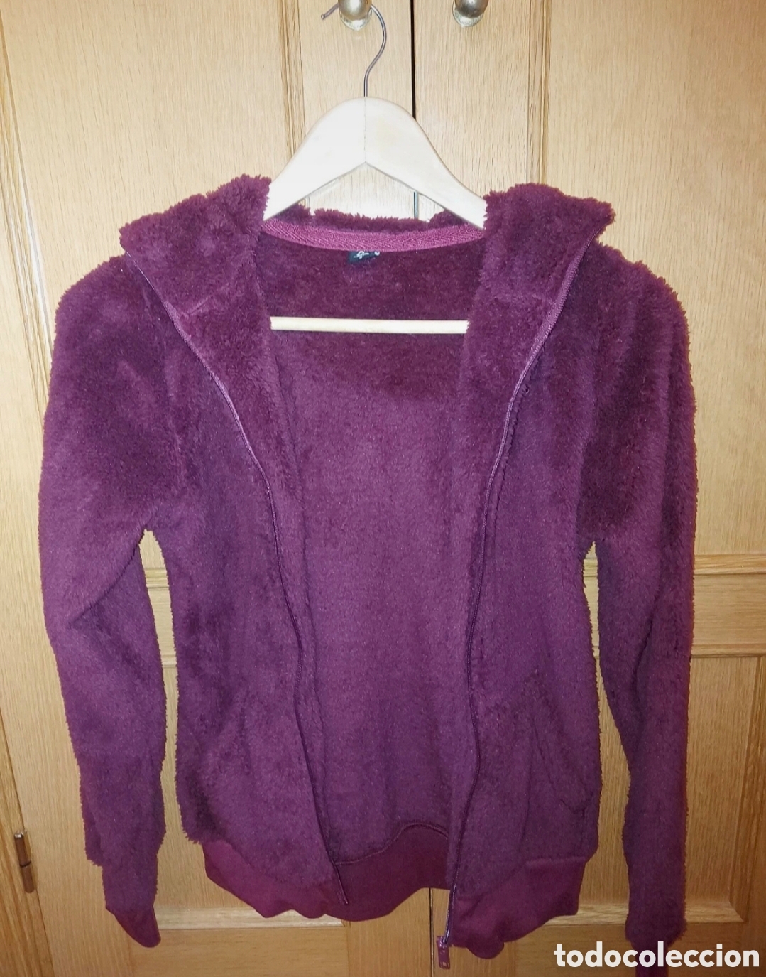 Segunda mano: Sudadera polar con capucha y cremallera - Foto 1
