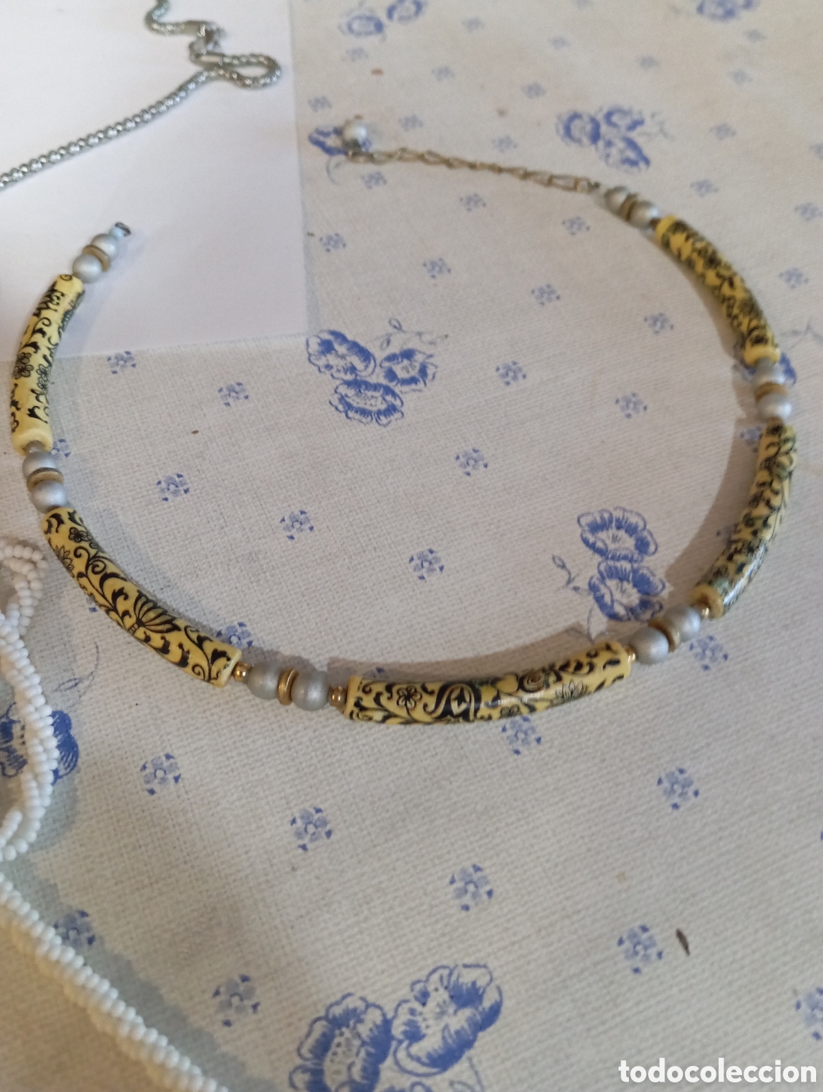 Segunda mano: VENDO SEIS COLLARES DE BISUTER&Iacute;A - Foto 2