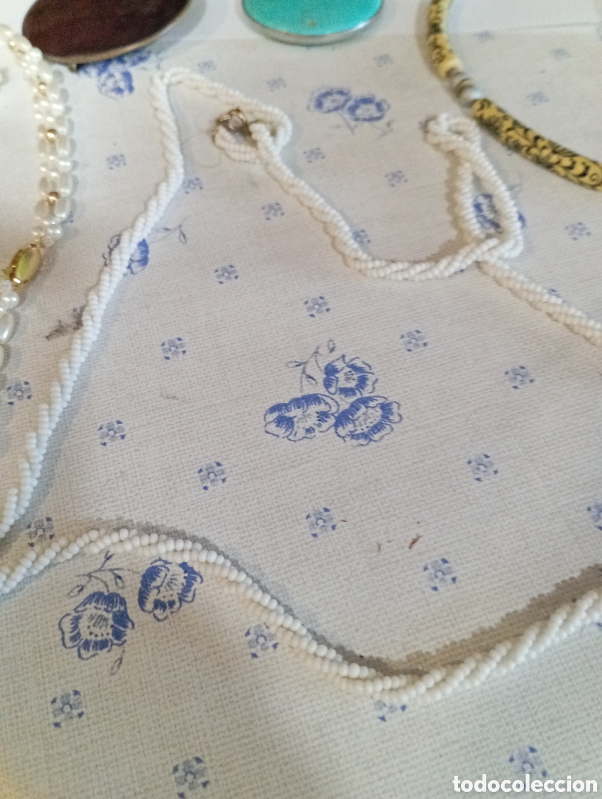 Segunda mano: VENDO SEIS COLLARES DE BISUTER&Iacute;A - Foto 3
