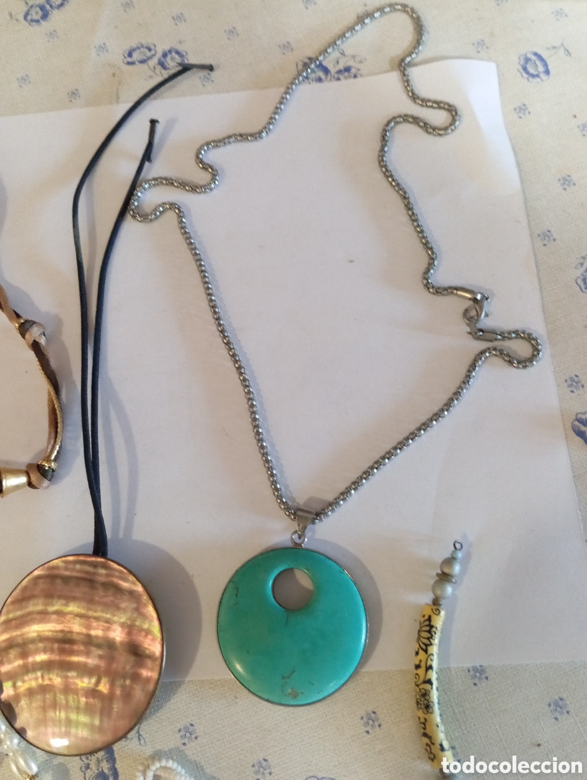 Segunda mano: VENDO SEIS COLLARES DE BISUTER&Iacute;A - Foto 5