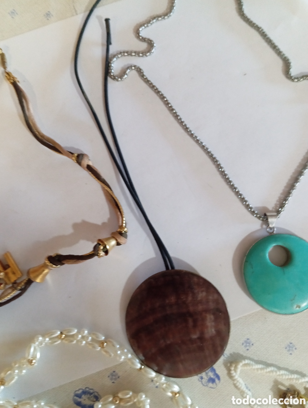 Segunda mano: VENDO SEIS COLLARES DE BISUTER&Iacute;A - Foto 6