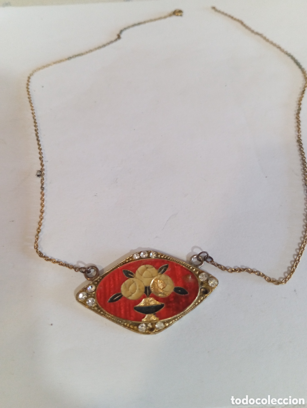 Segunda mano: UN BONITO COLLAR DE BISUTER&Iacute;A - Foto 1