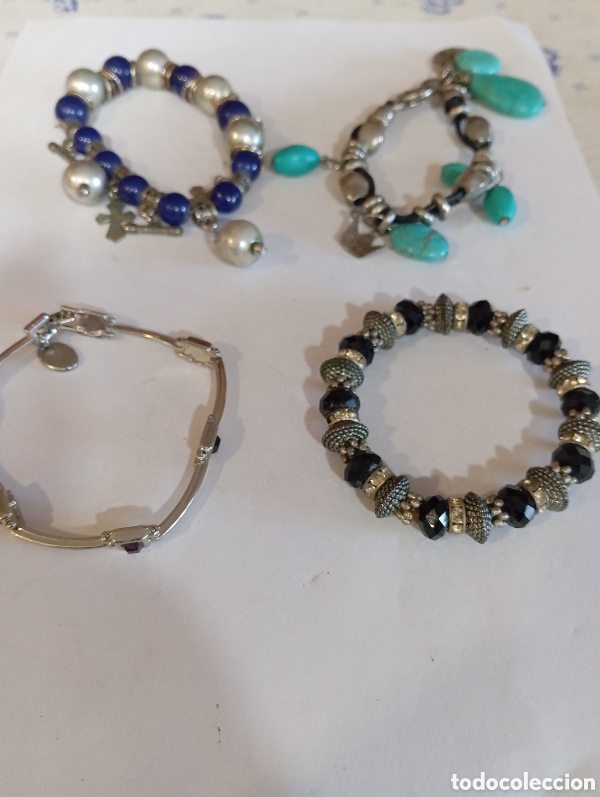 Segunda mano: CUATRO PULSERAS DE BISUTER&Iacute;A - Foto 1