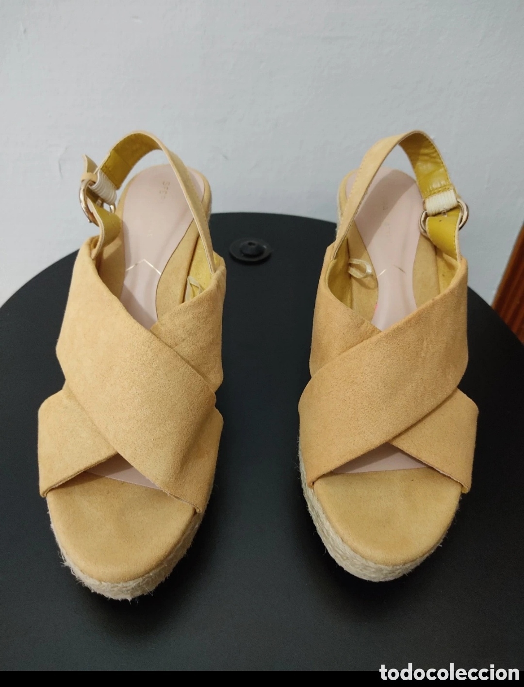 Segunda mano: Sandalias de Cu&ntilde;a para mujer n&uacute;mero 40 2 usos Sfera - Foto 2