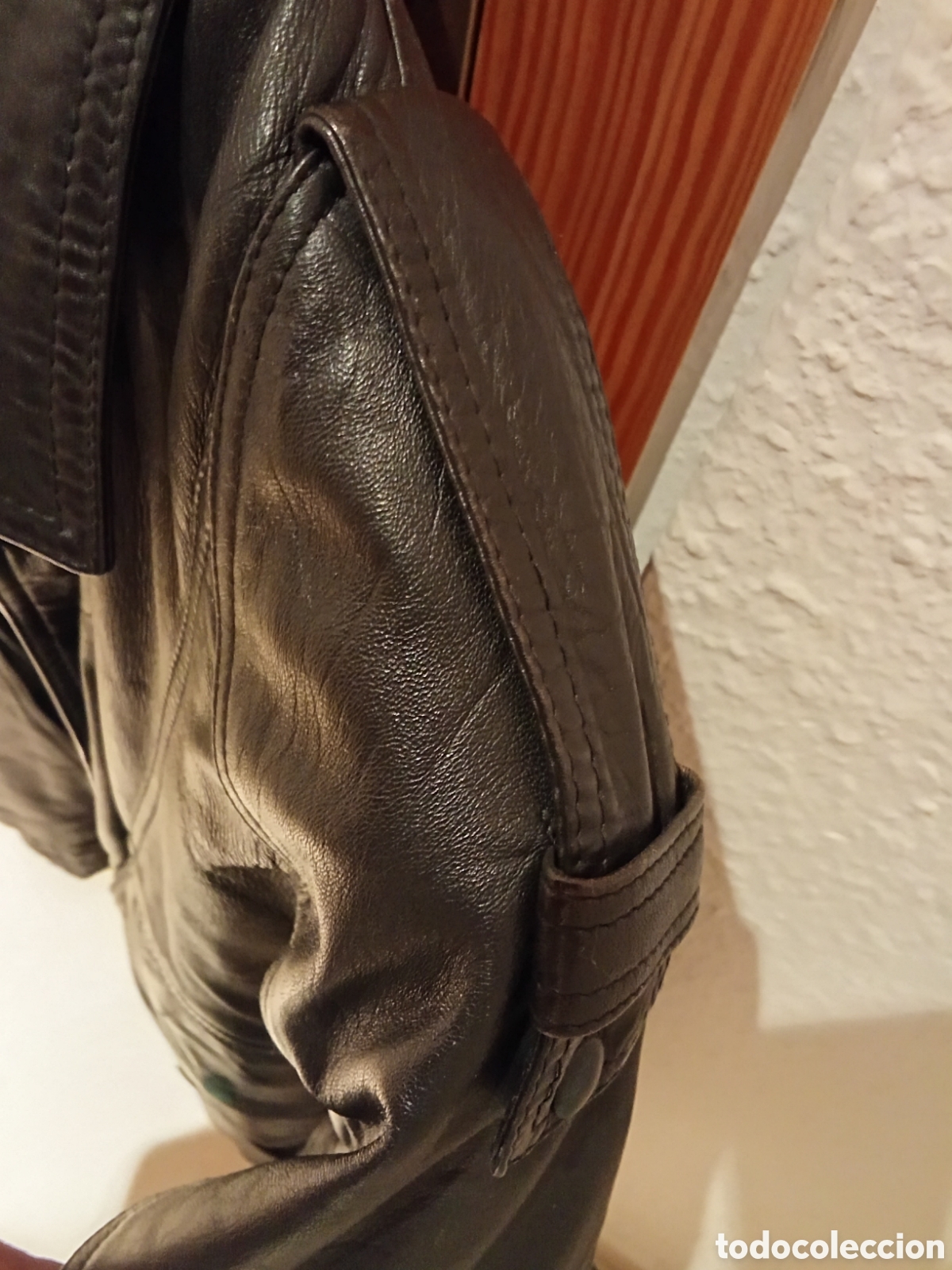 Segunda mano: CAZADORA PIEL AUT&Eacute;NTICA - Foto 3