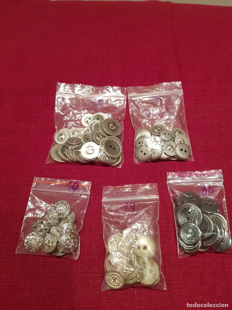 Segunda mano: LOTE DE BOTONES VARIADOS - Foto 8