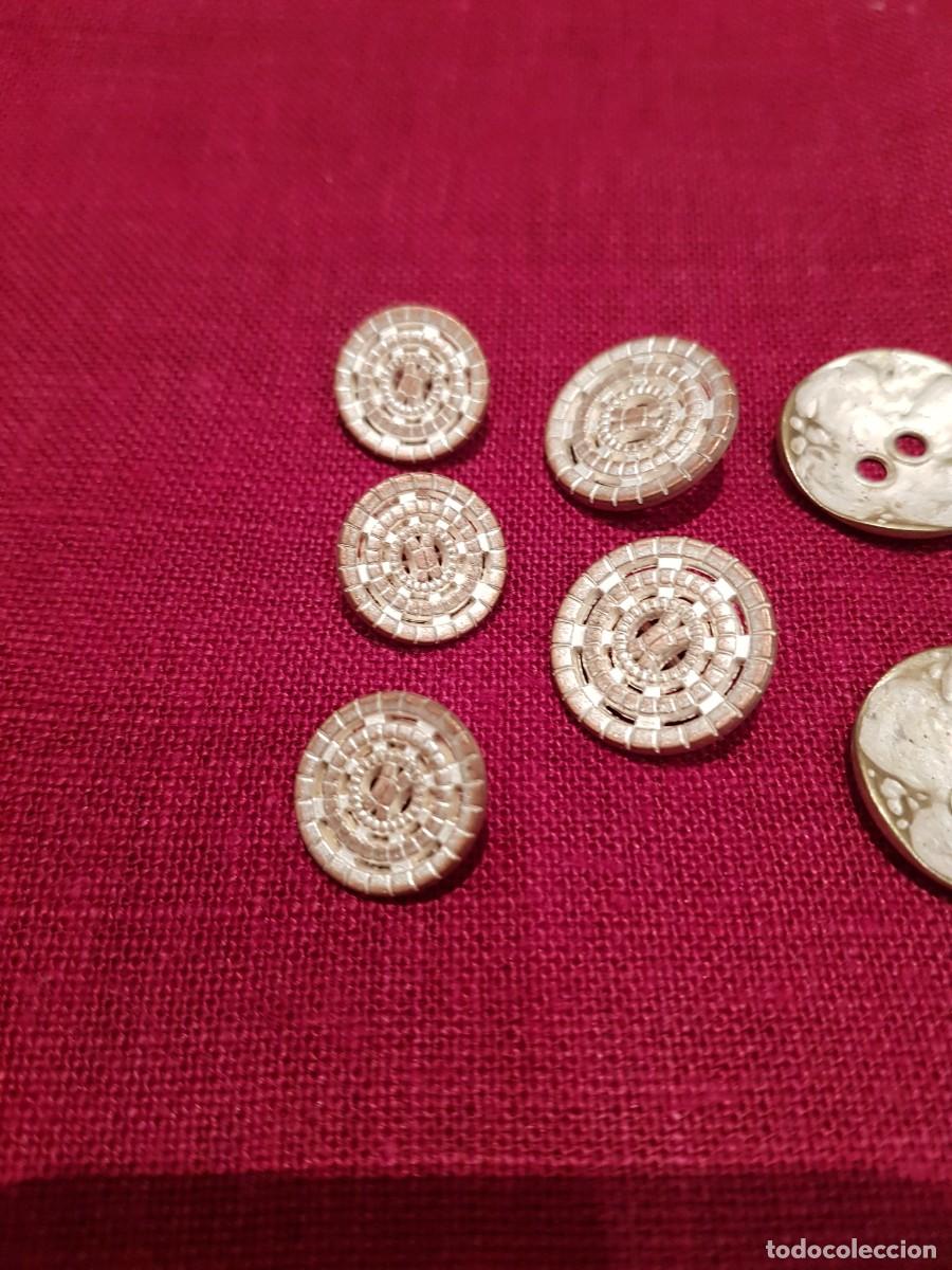 Segunda mano: LOTE DE BOTONES VARIADOS - Foto 12