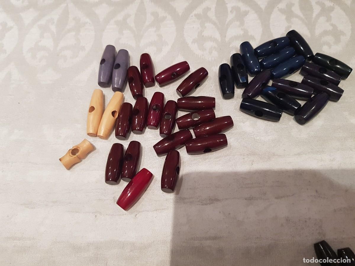 Segunda mano: LOTE DE BOTONES VARIADOS - Foto 29