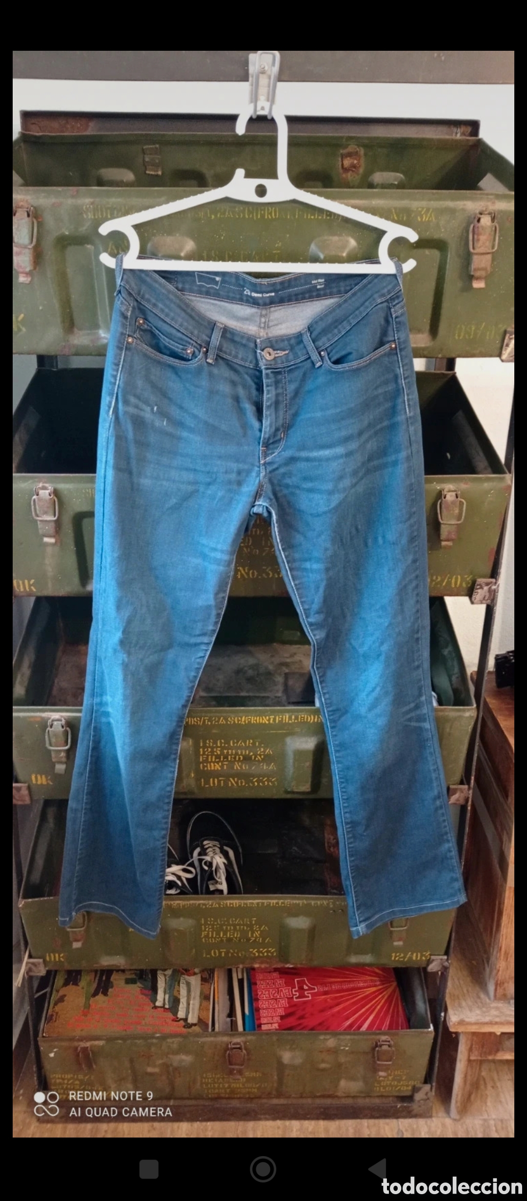 Segunda mano: Pantalones Levis de mujer talla 29 - Foto 1