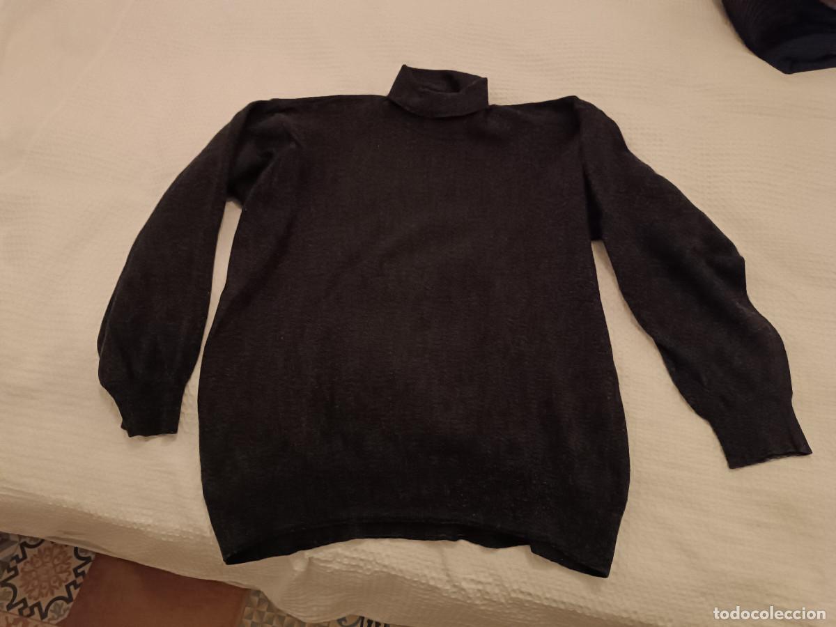 Segunda mano: JERSEY DE CUELLO ALTO EN GRIS OSCURO - Foto 1