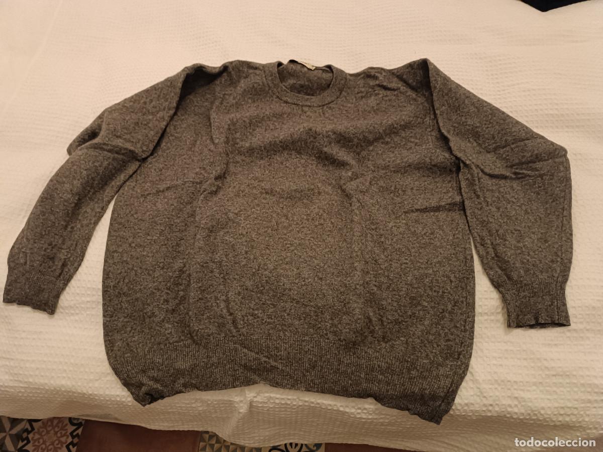 Segunda mano: JERSEY GRIS CLARO DE CUELLO REDONDO - Foto 1