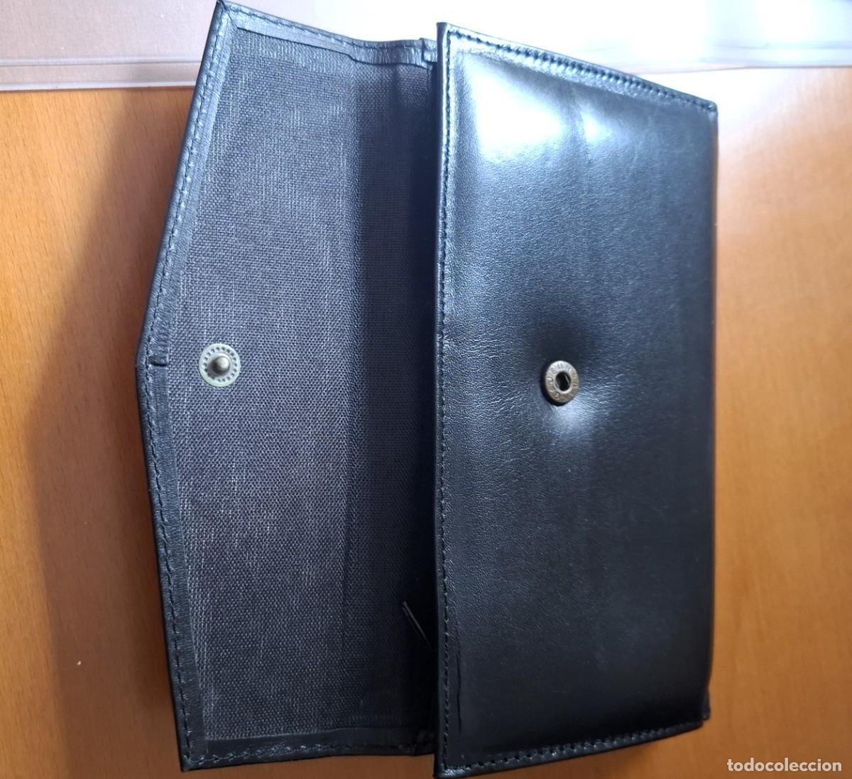 Segunda mano: CARTERA / MONEDERO NEGRA de Piel - Foto 5