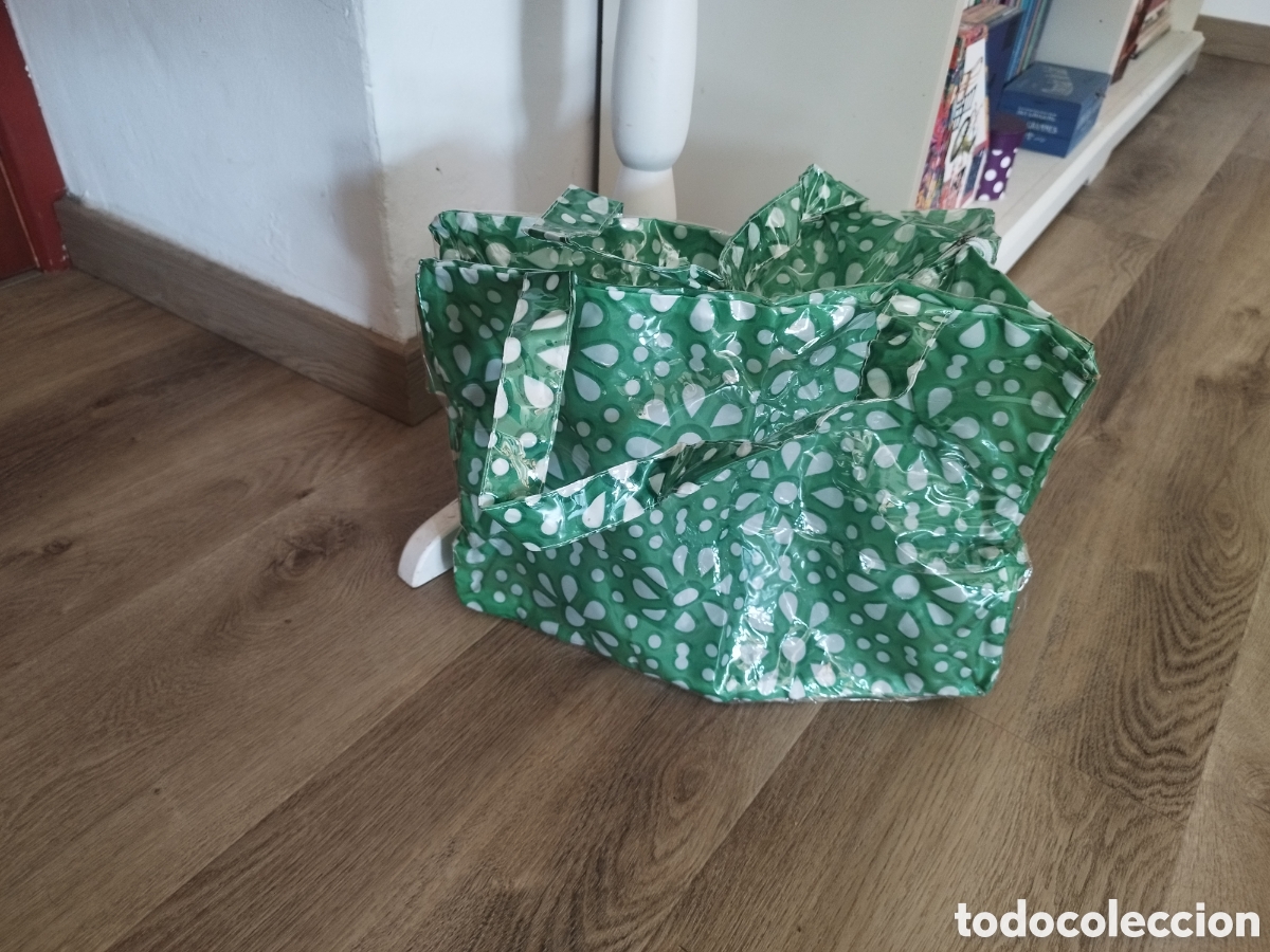 Segunda mano: Bolsa pl&aacute;stico impermeable Misako - Foto 1