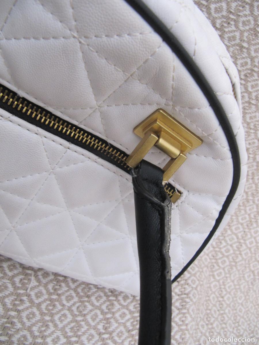 Segunda mano: BOLSO--- - GUESS BLANCO - Foto 11