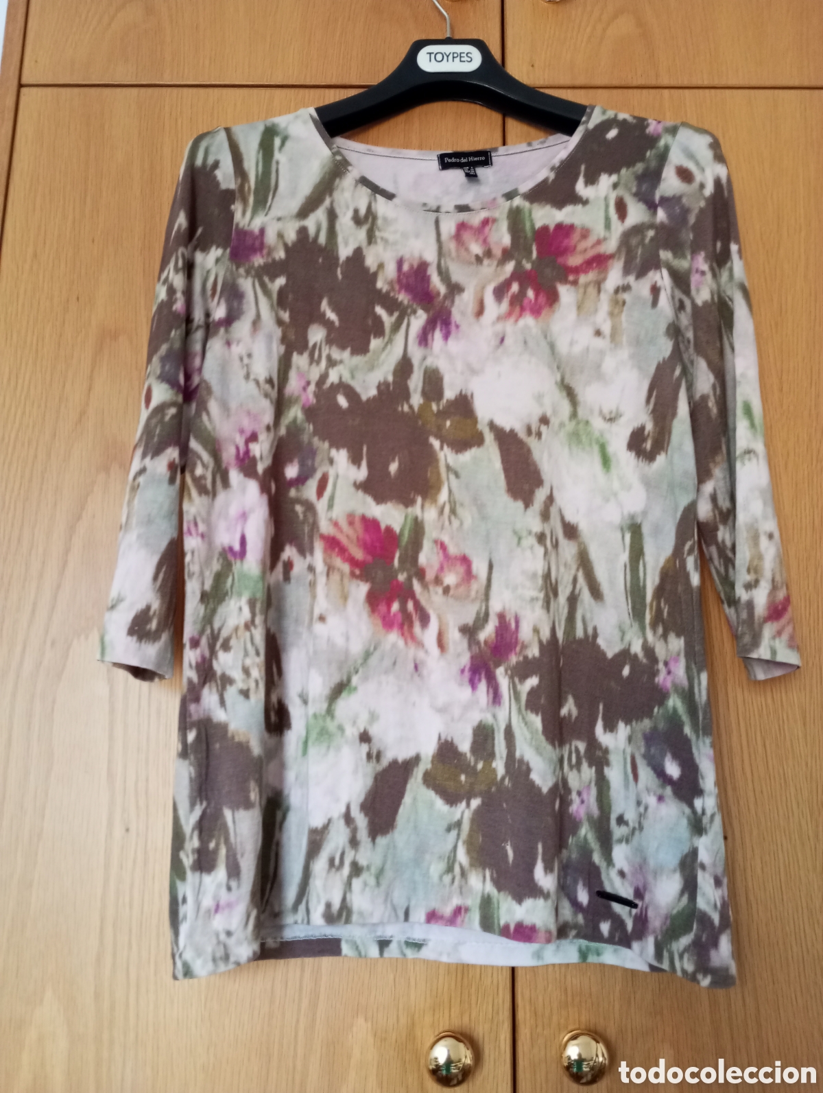 Segunda mano: Camiseta Pedro del Hierro - Foto 2