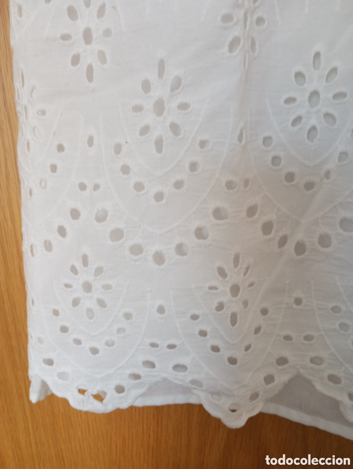 Segunda mano: Vestido blanco con bordados - Foto 2