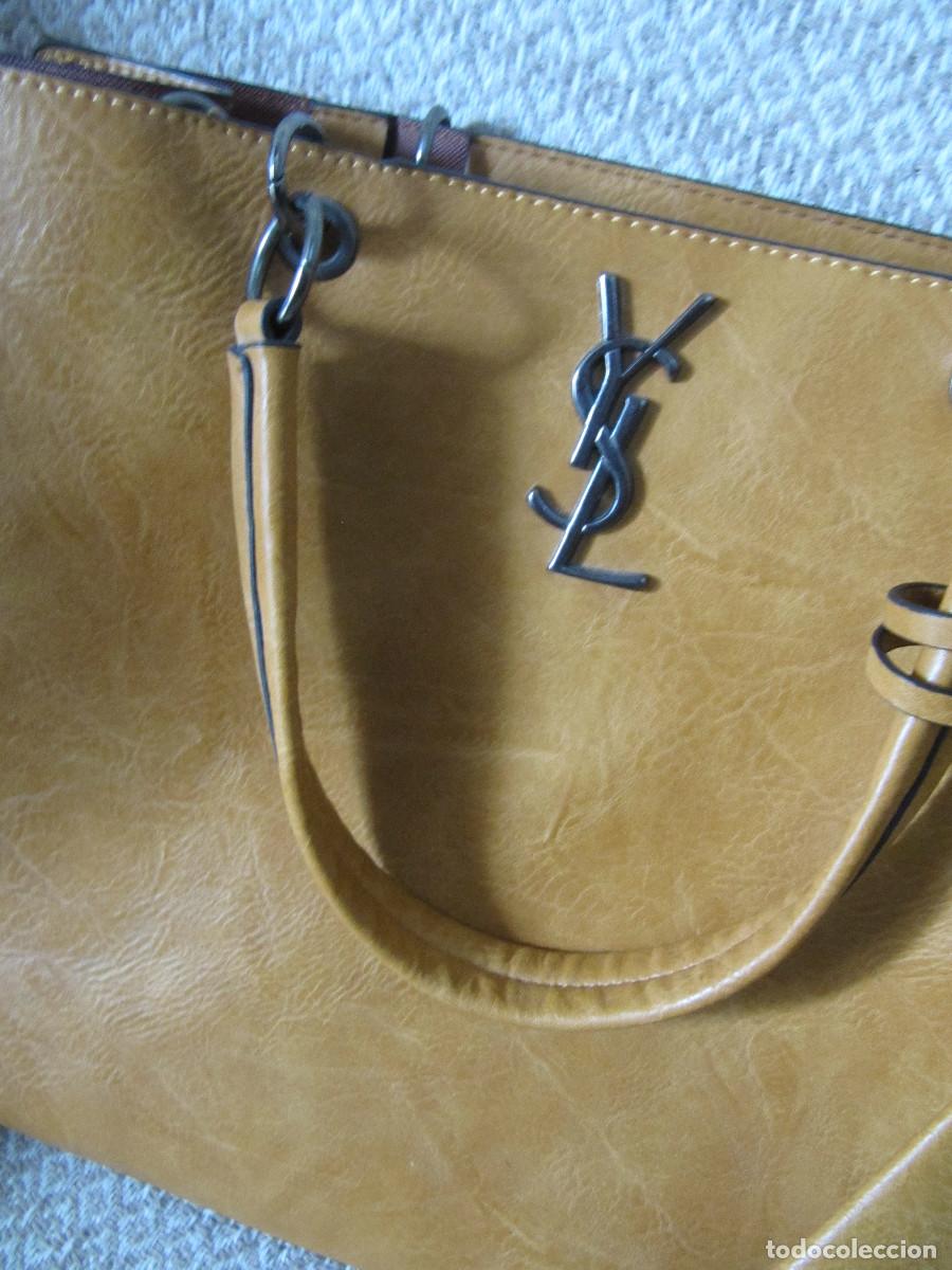 Segunda mano: BOLSO MARRON CON CARTERA - Foto 1