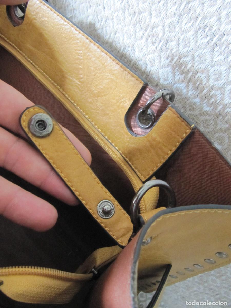 Segunda mano: BOLSO MARRON CON CARTERA - Foto 7