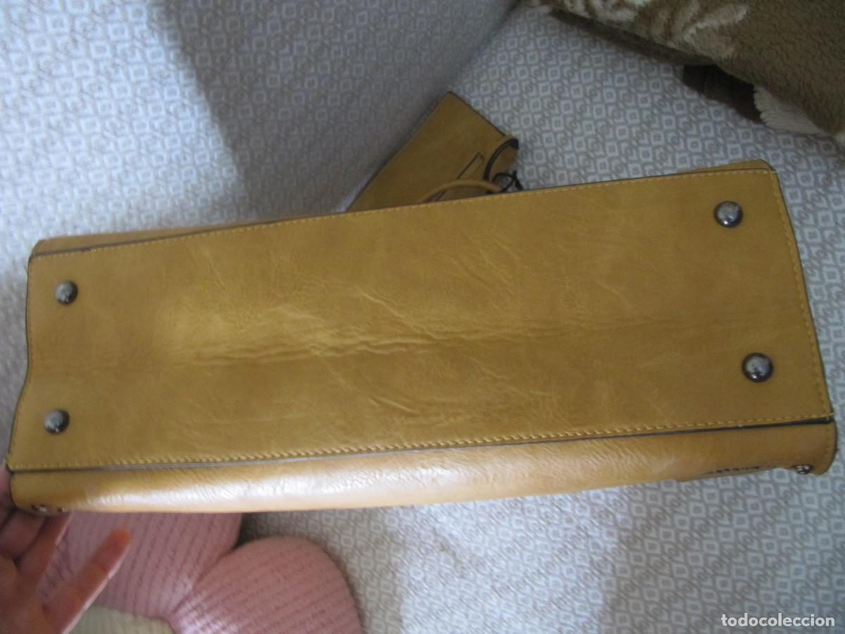 Segunda mano: BOLSO MARRON CON CARTERA - Foto 13