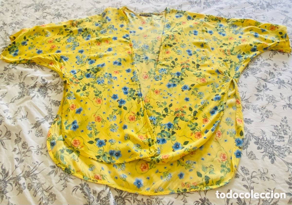 Segunda mano: Kimono Amarillo Estampado - Foto 1