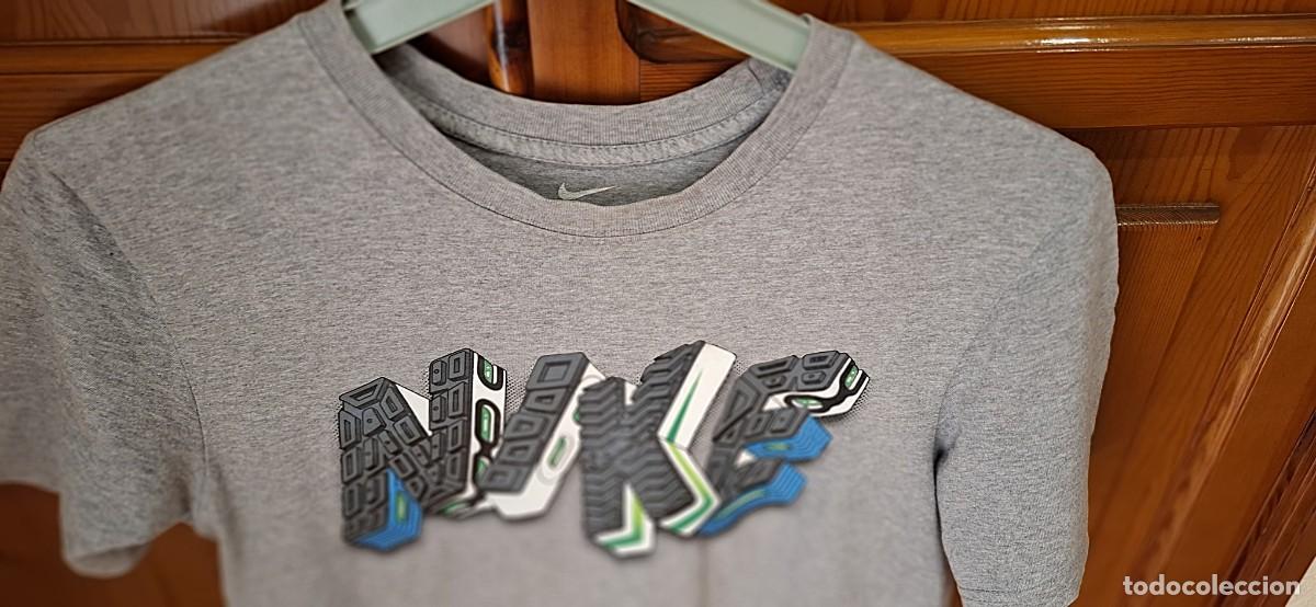 Segunda mano: Camiseta NIKE con estampado - Foto 3