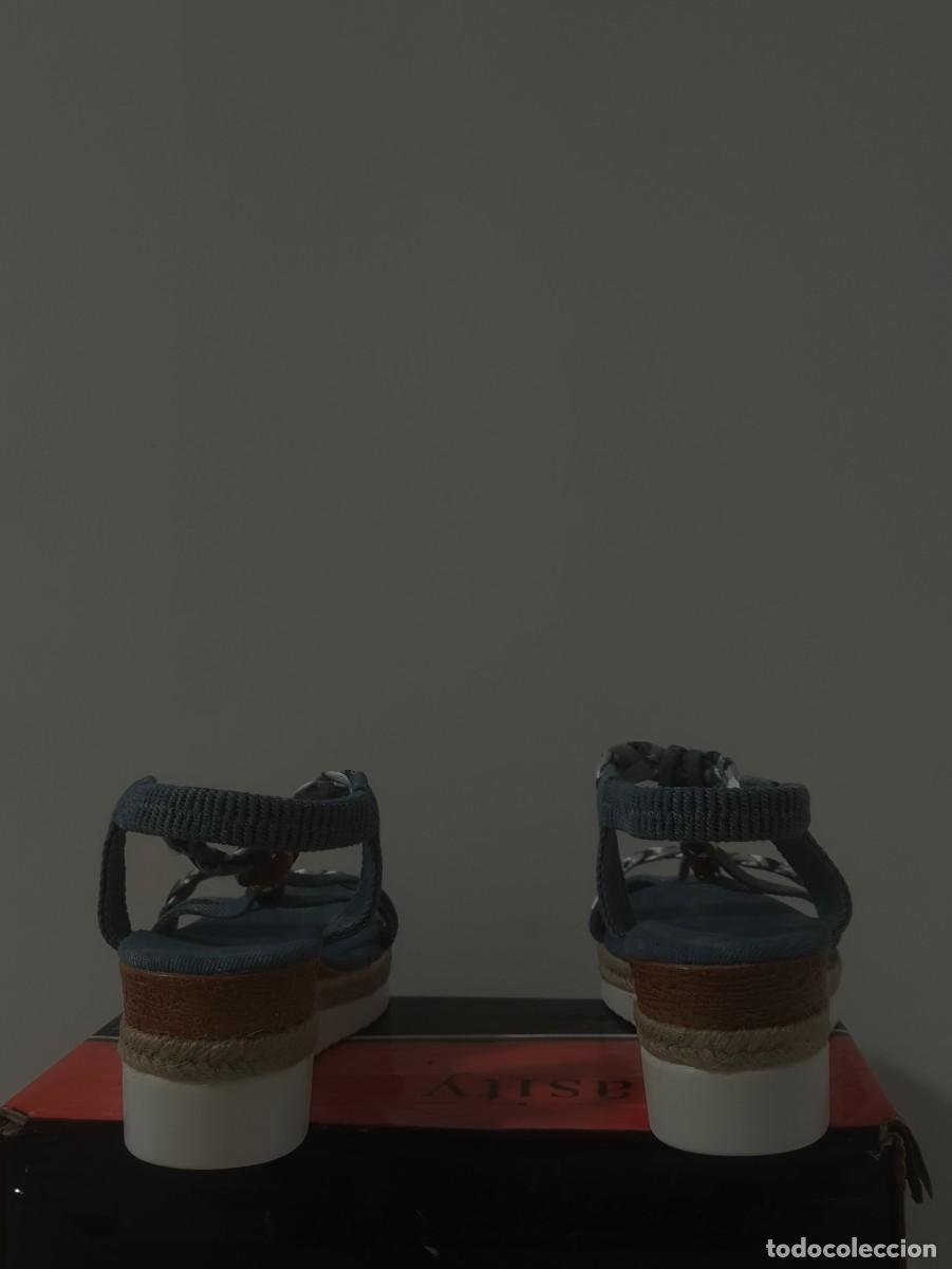 Segunda mano: Sandalias de cu&ntilde;a mujer - Foto 7