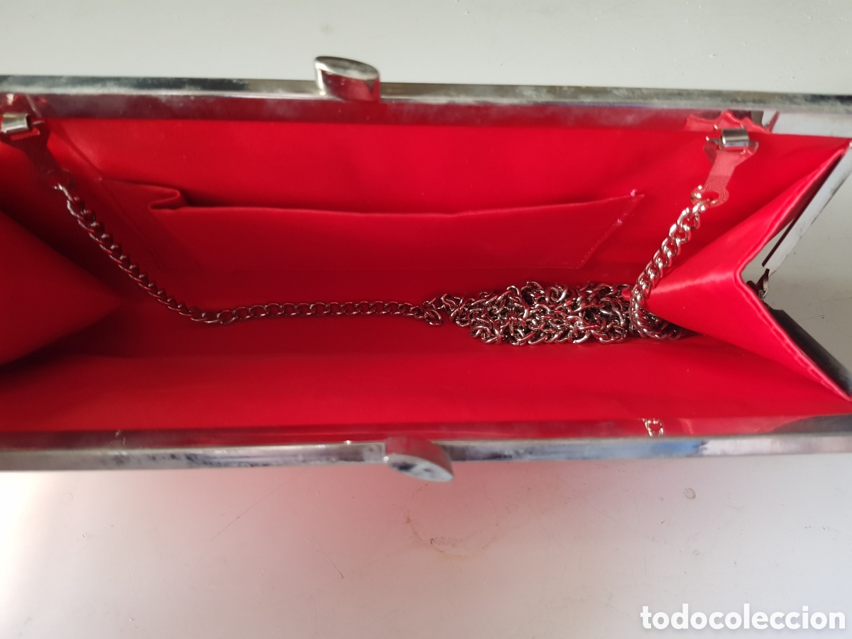 Segunda mano: Bolso rojo de fiesta con cadenilla. - Foto 6