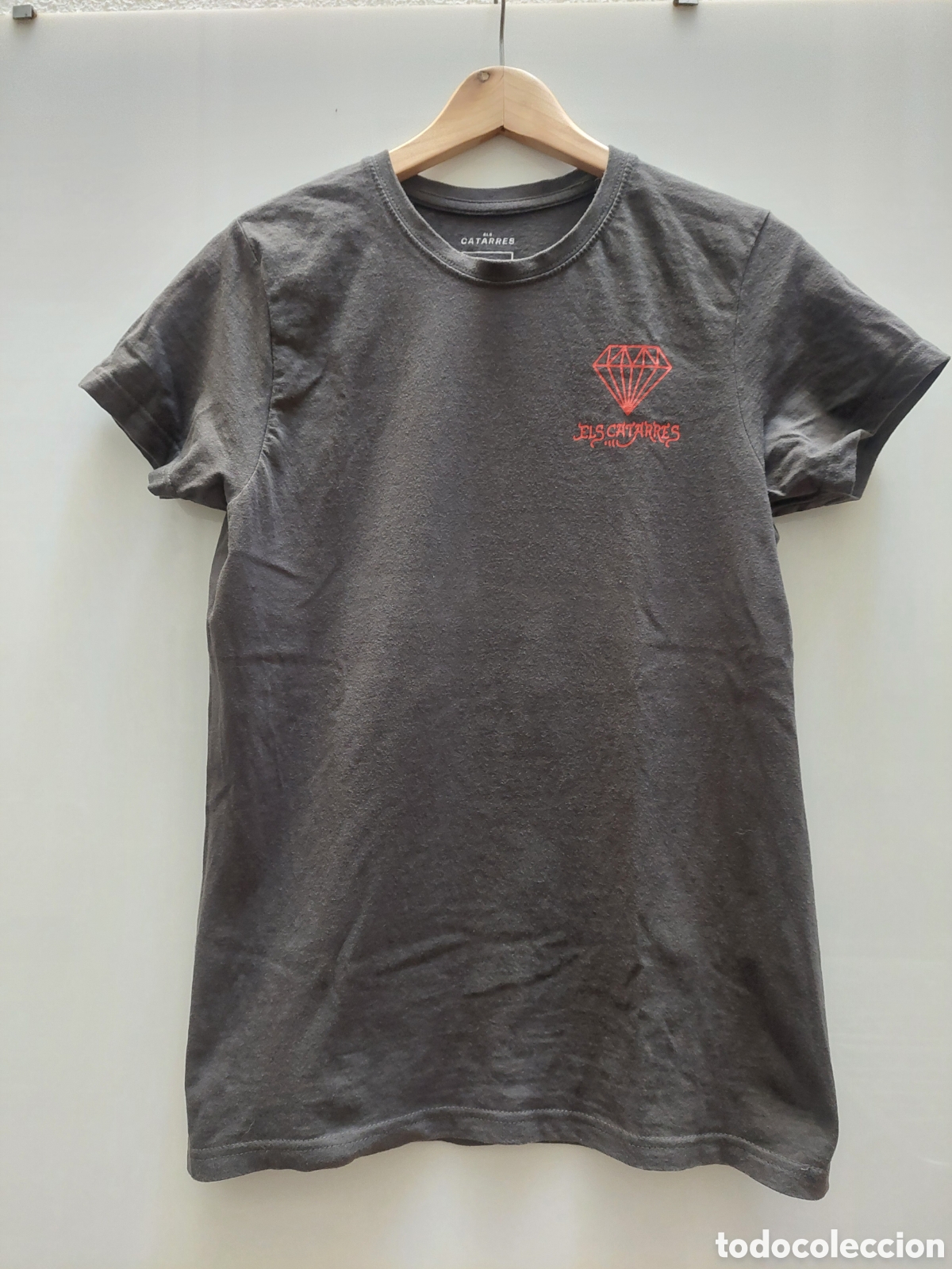 Segunda mano: Camiseta de Els Catarres - Foto 1
