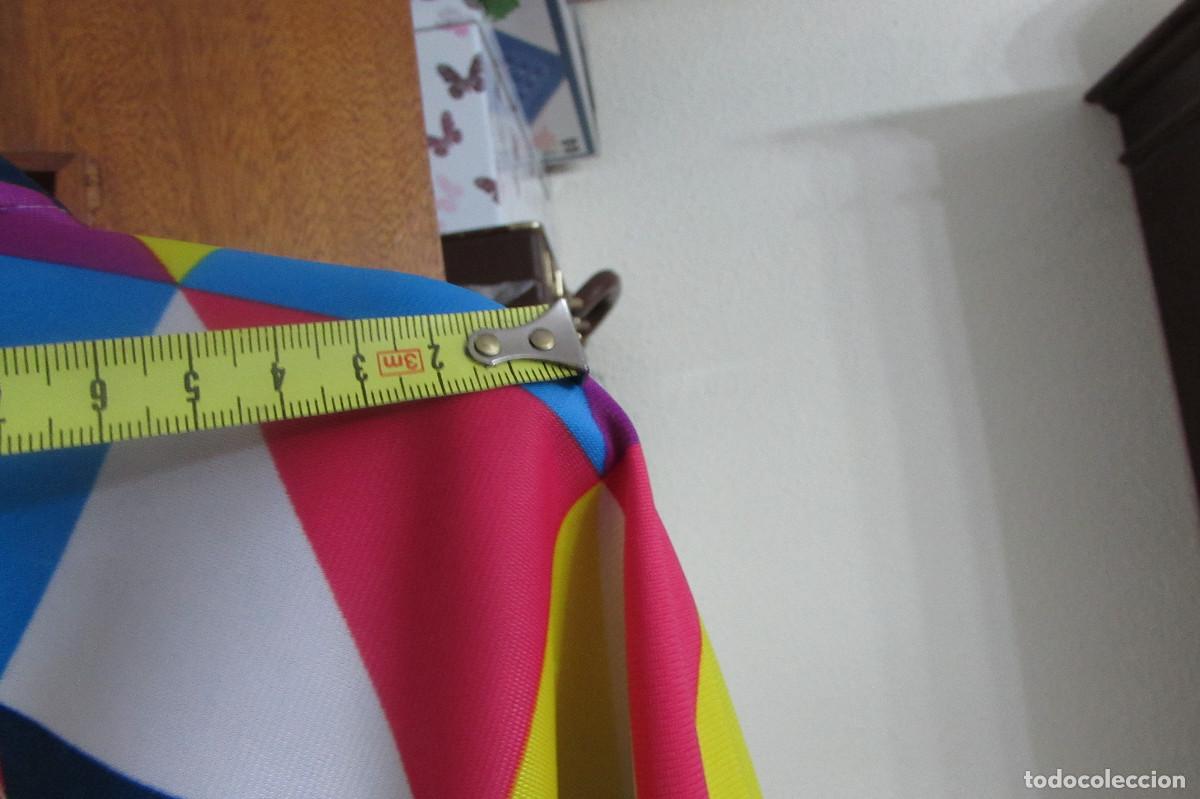 Segunda mano: CHAQUETA CHANDAL MULTICOLOR H&M Divided 38 - Foto 6