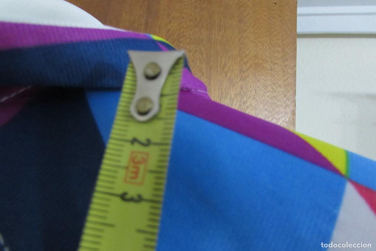 Segunda mano: CHAQUETA CHANDAL MULTICOLOR H&M Divided 38 - Foto 8