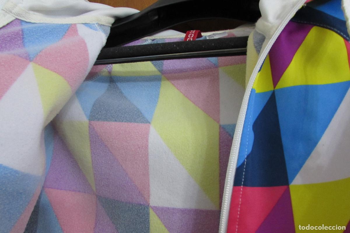 Segunda mano: CHAQUETA CHANDAL MULTICOLOR H&M Divided 38 - Foto 10