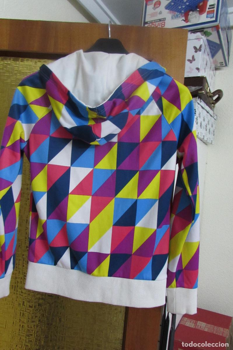 Segunda mano: CHAQUETA CHANDAL MULTICOLOR H&M Divided 38 - Foto 12