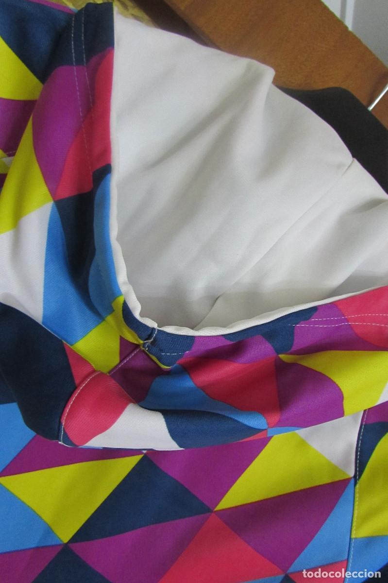 Segunda mano: CHAQUETA CHANDAL MULTICOLOR H&M Divided 38 - Foto 13