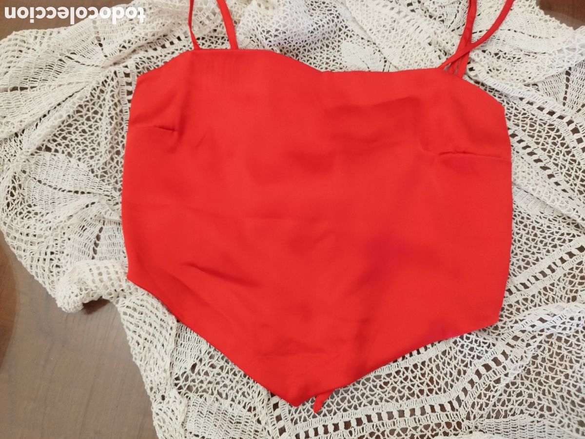 Segunda mano: Crop top rojo Stradivarius talla S - Foto 1