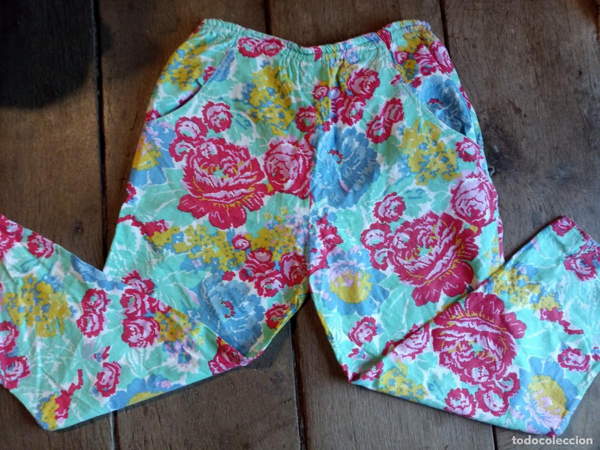Segunda mano: C&oacute;modos pantalones de algod&oacute;n floreados. Talla 40 - Foto 2
