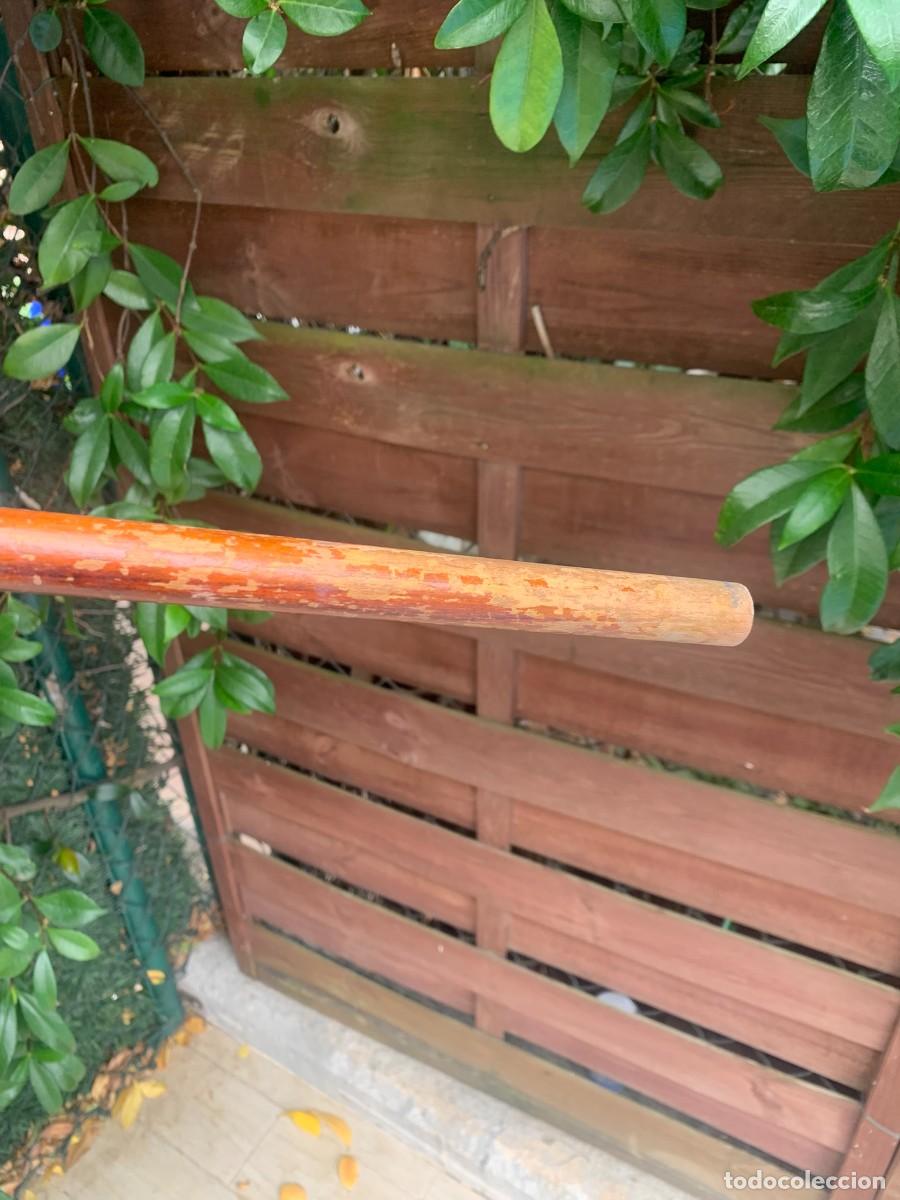Segunda mano: BAST&Oacute;N DE MADERA UNISEX 78 cm - Foto 11