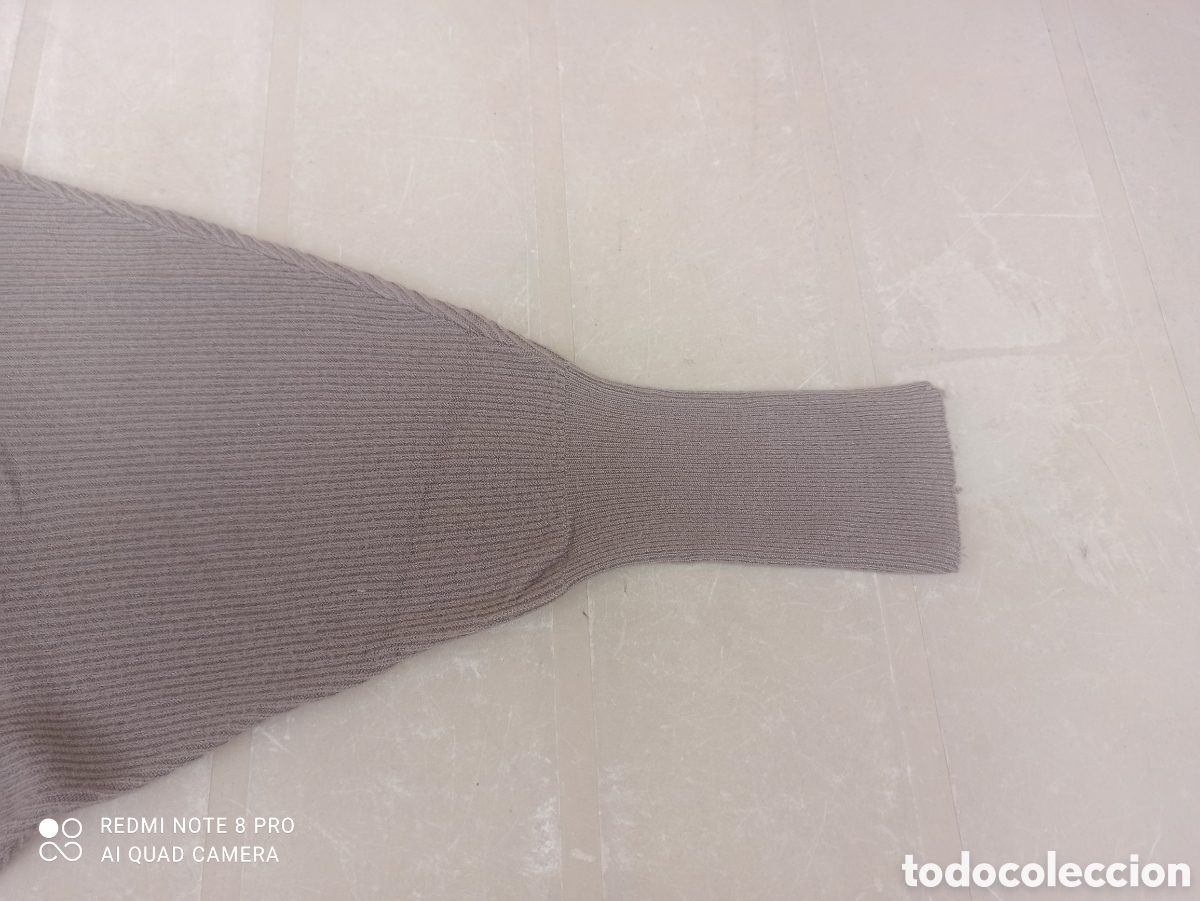 Segunda mano: Jersey muy original, para llevar holgado - Foto 10