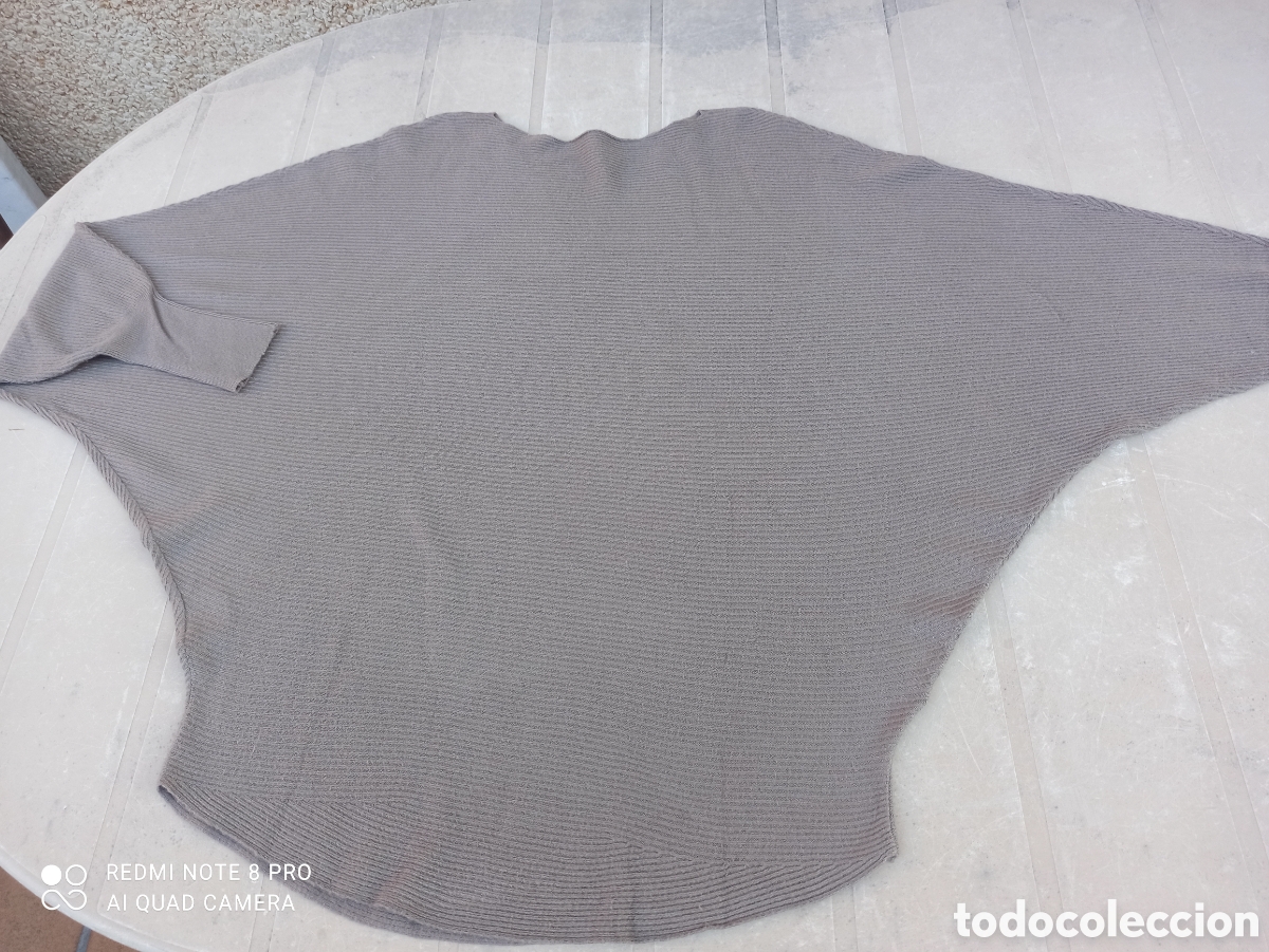 Segunda mano: Jersey muy original, para llevar holgado - Foto 7