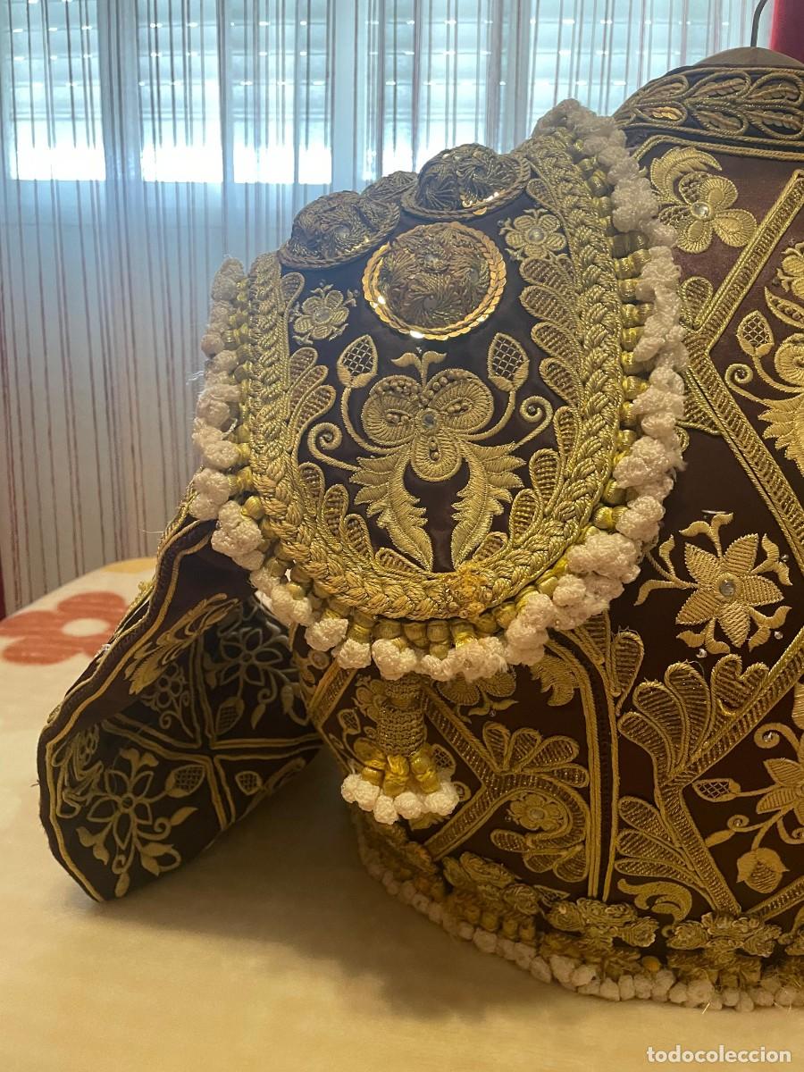 Segunda mano: Vestido de luces tabaco y oro - Foto 3