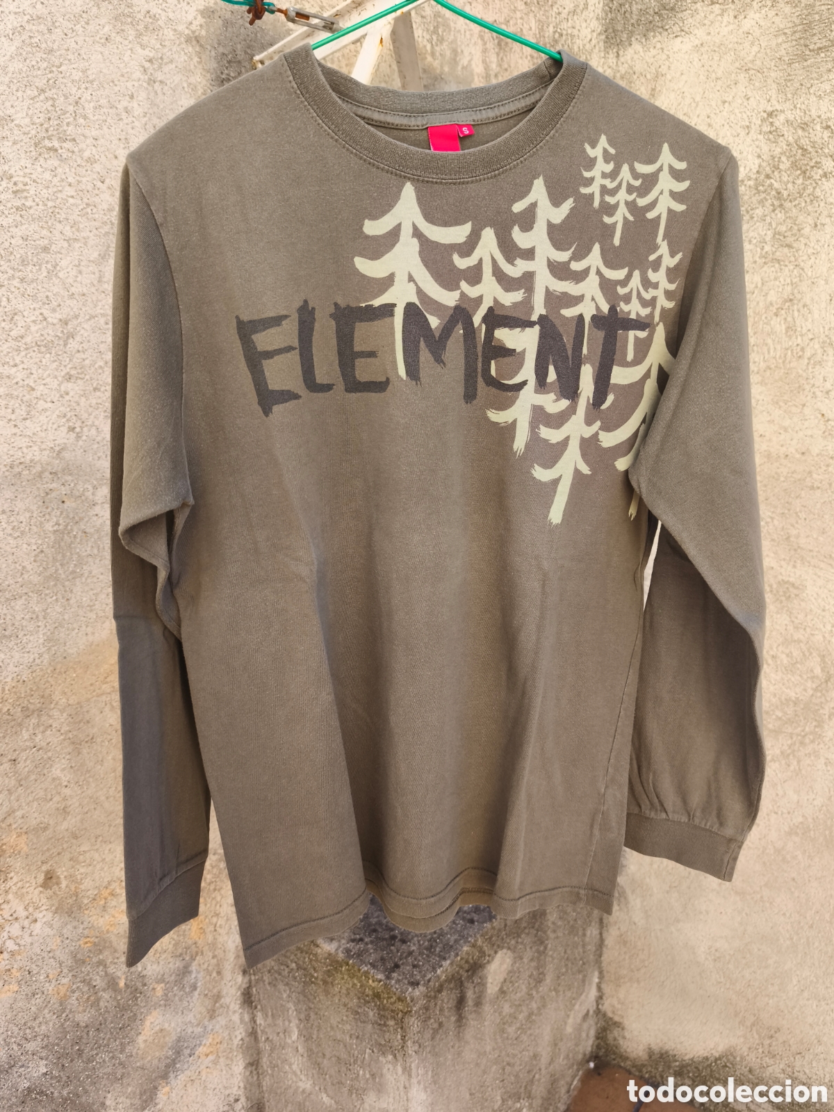Segunda mano: Camiseta Element + otra Marc Crew de regalo - Foto 3