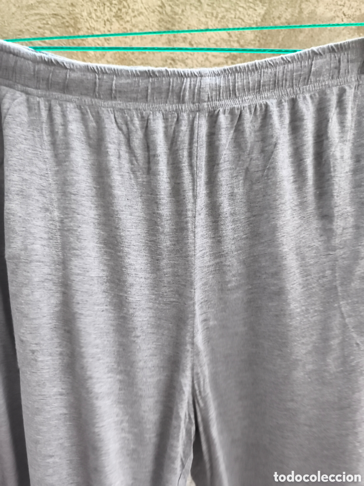 Segunda mano: Pijama gris. Muy c&oacute;modo. - Foto 2