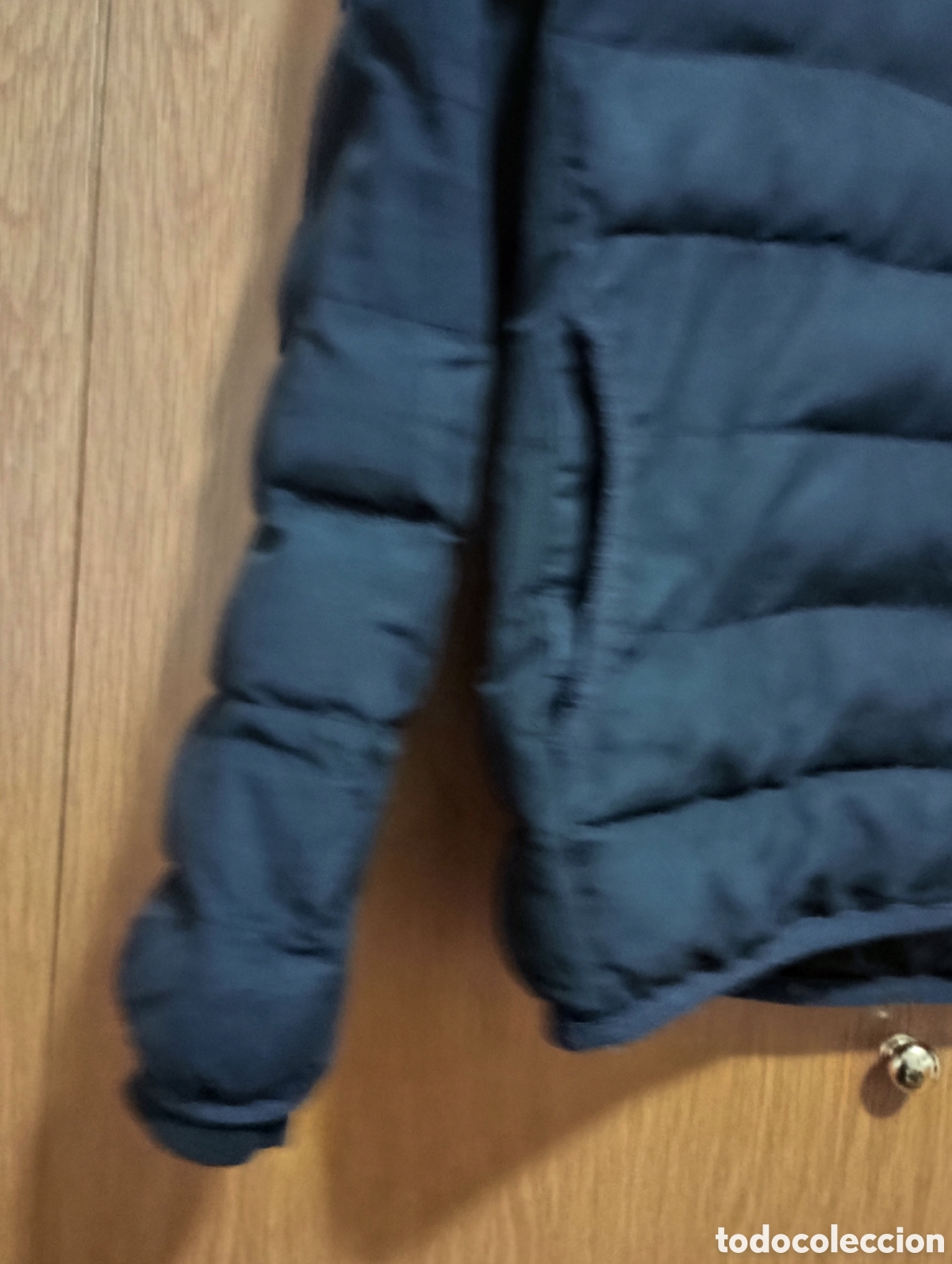Segunda mano: Chaqueta infierno acolchada negra - Foto 4