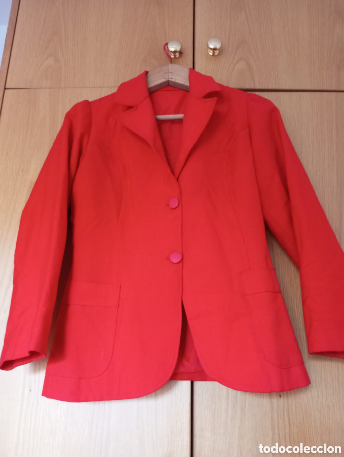 Segunda mano: Chaqueta roja americana - Foto 1