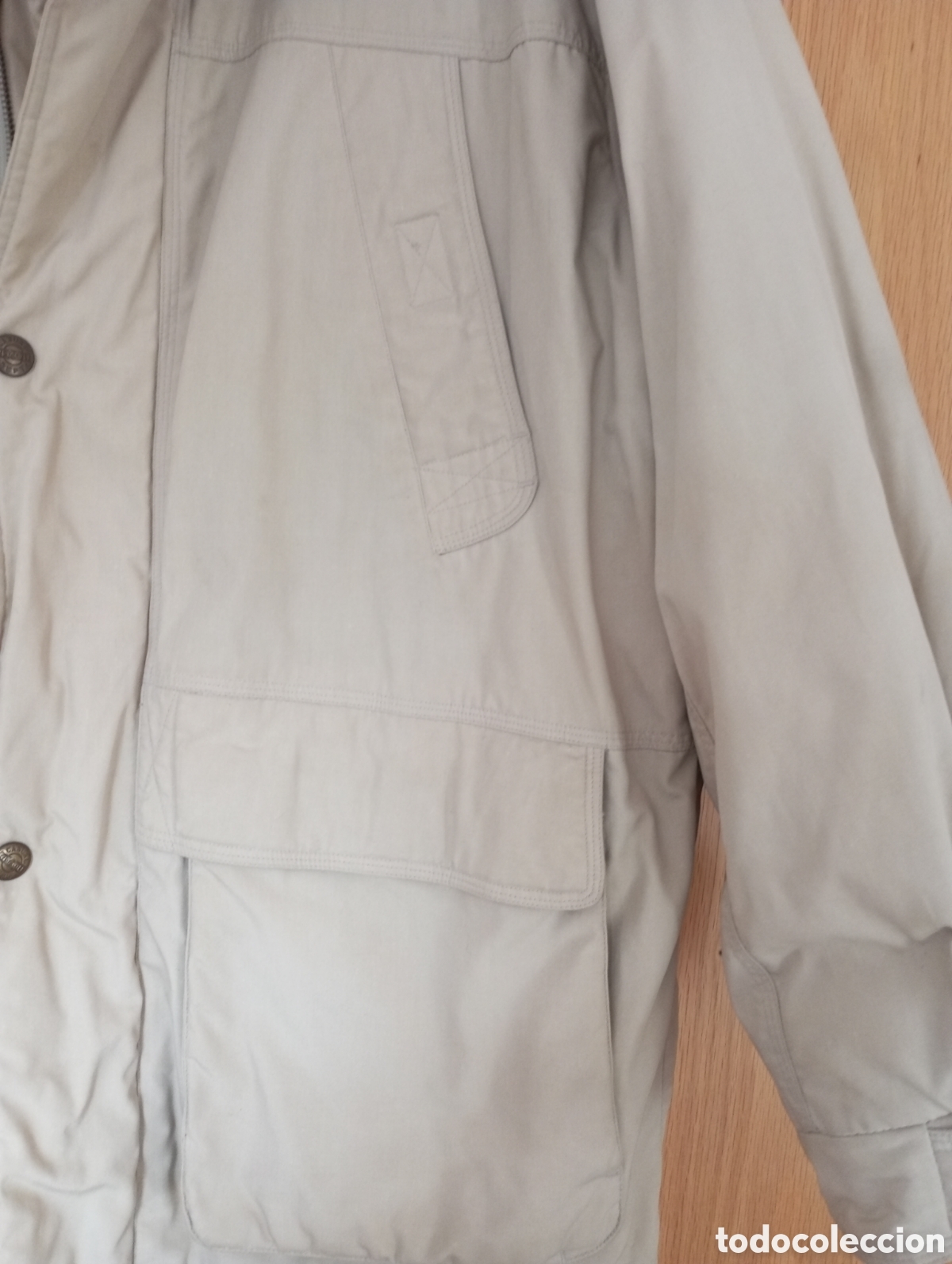 Segunda mano: Chaqueta hombre acolchada beig - Foto 3