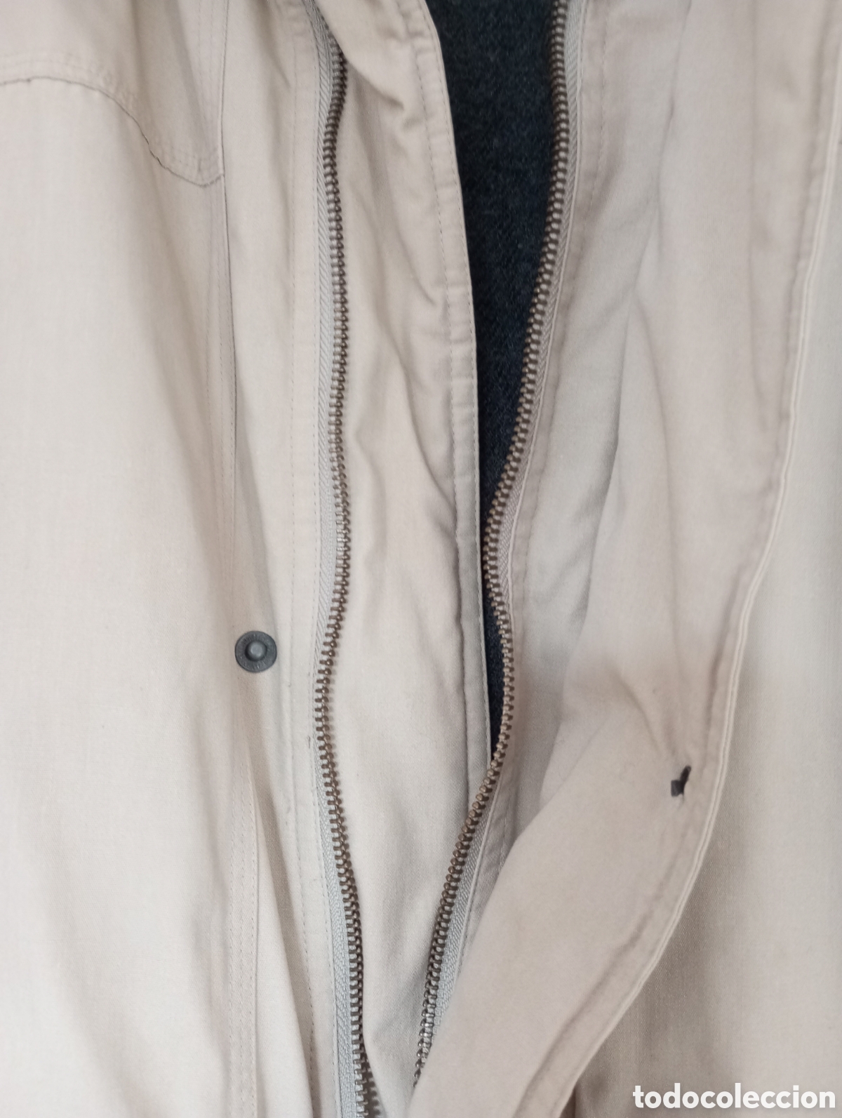 Segunda mano: Chaqueta hombre acolchada beig - Foto 5